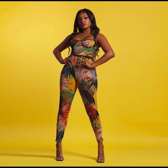 Tops - Svana Sheer Pant Set